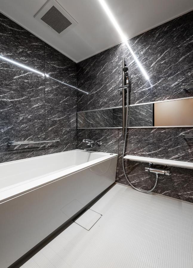 Hotel Legit Hiroshima Bagian luar foto