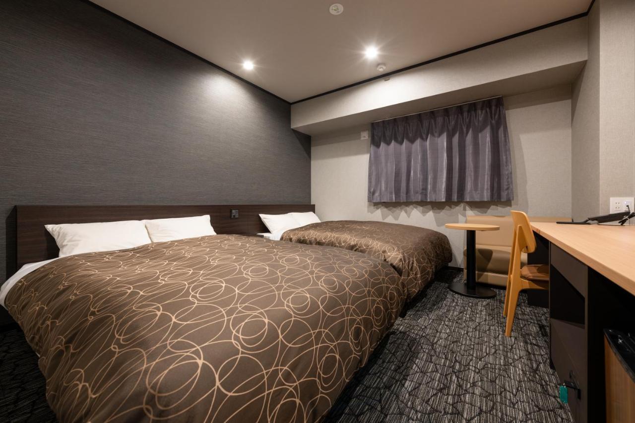Hotel Legit Hiroshima Bagian luar foto